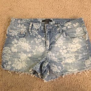 Forever 21 Size 28 Flower Jean Shorts